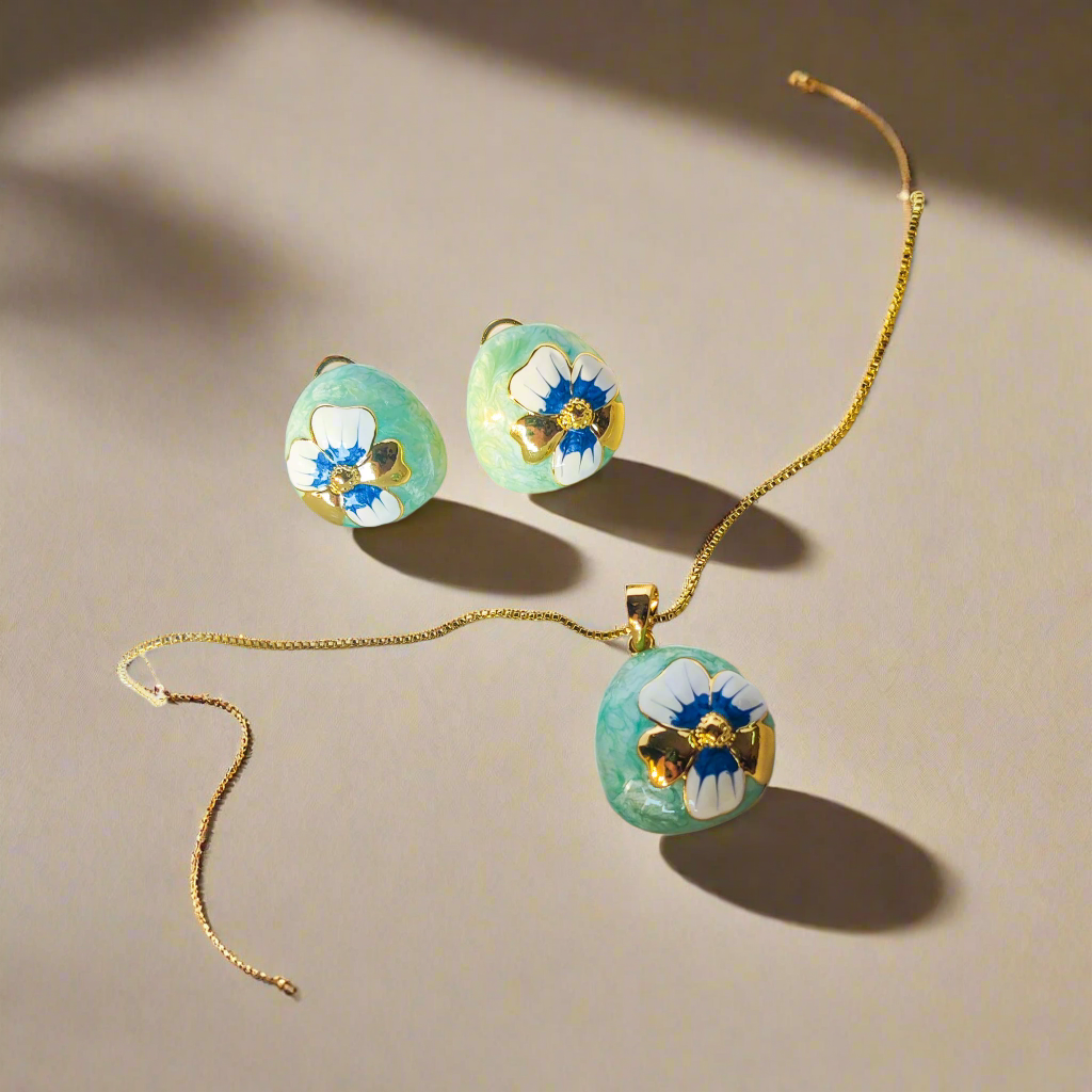 Aqua Bloom Jewelry Set with Golden Accents