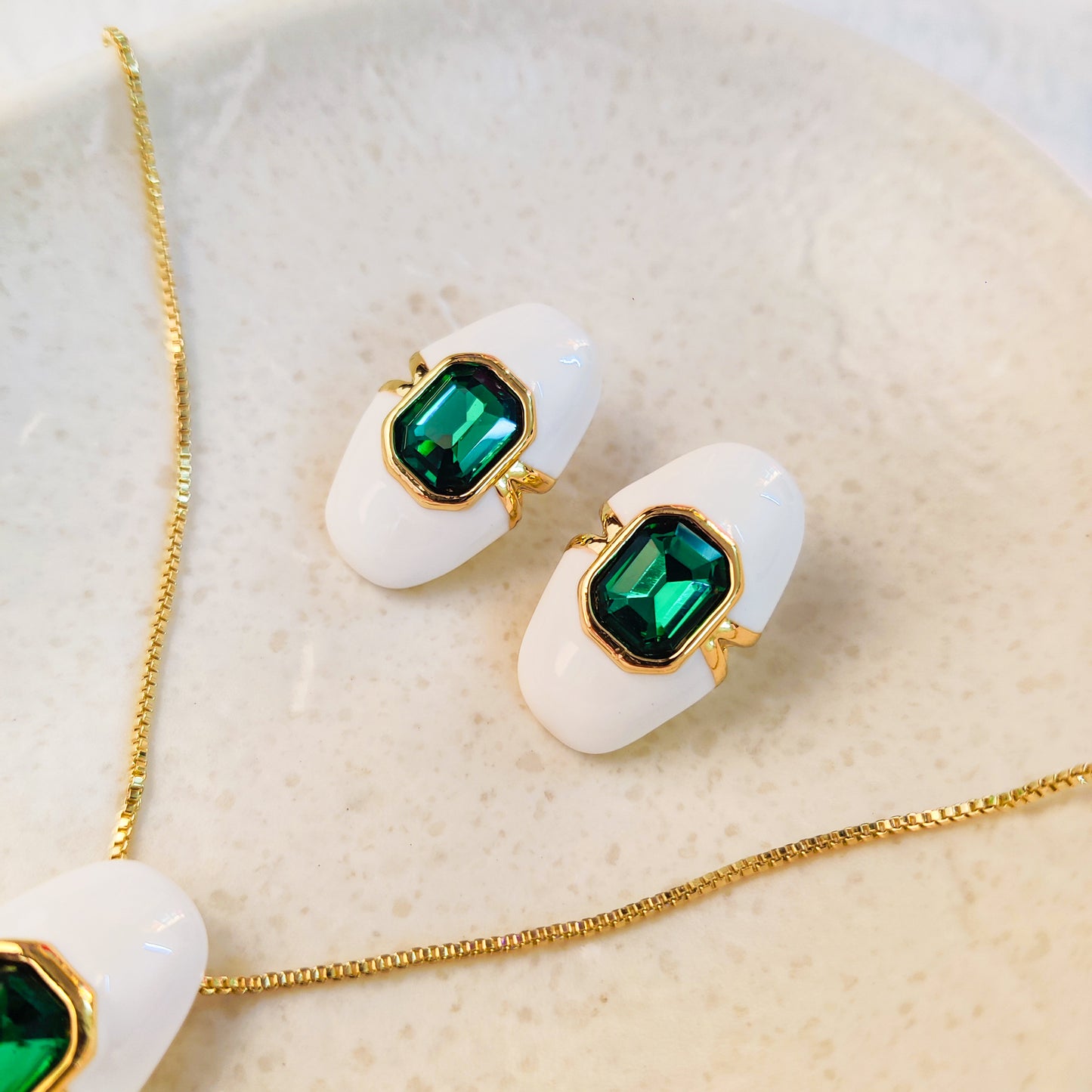 Emerald Bloom Pendant and Earrings Set