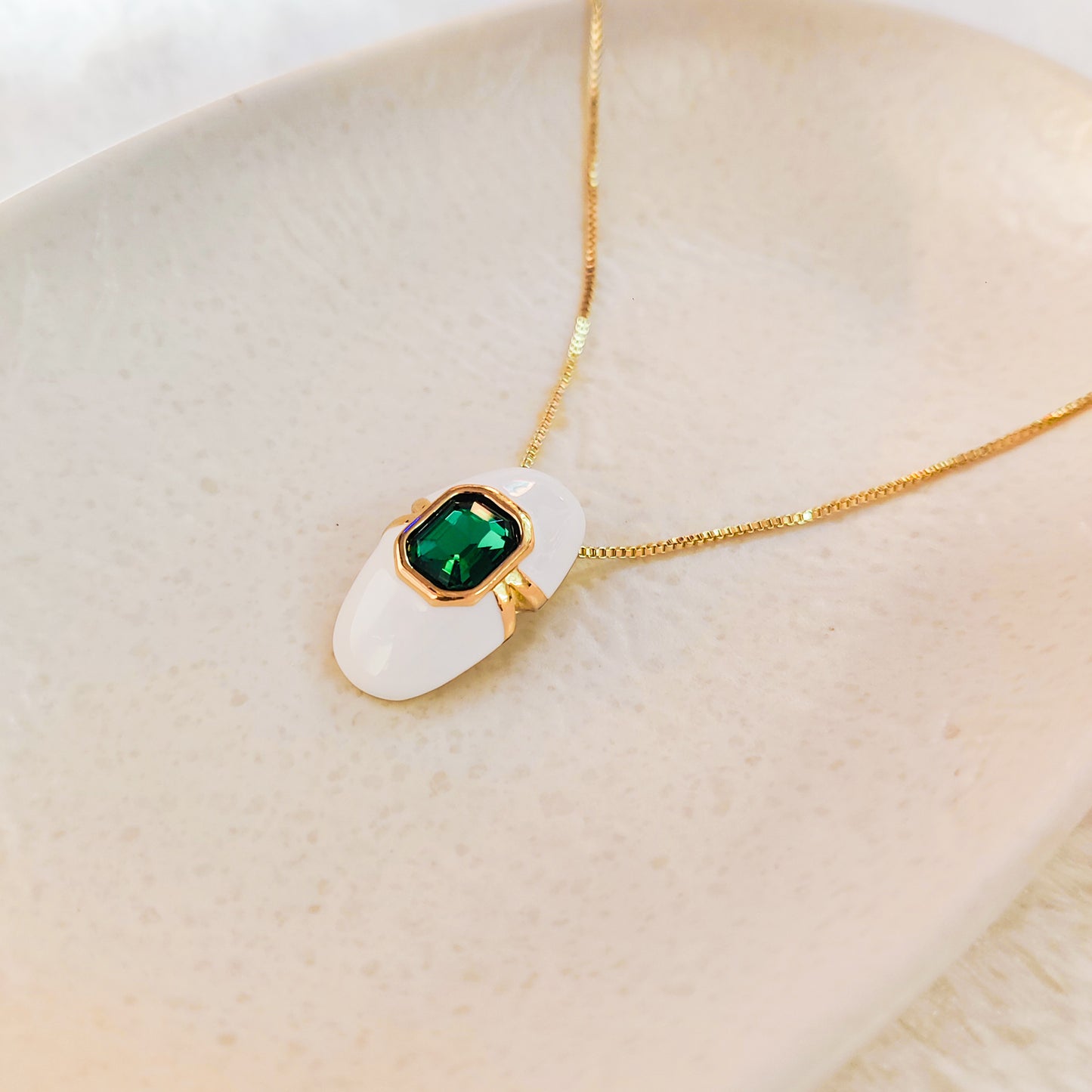 Emerald Bloom Pendant and Earrings Set