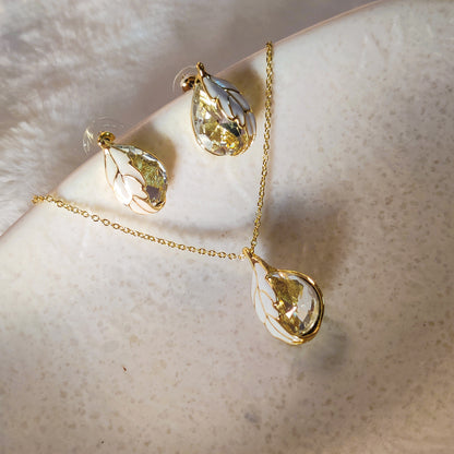 Golden Cascade Sparkle Necklace & Earring Set