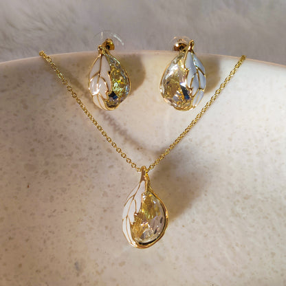 Golden Cascade Sparkle Necklace & Earring Set