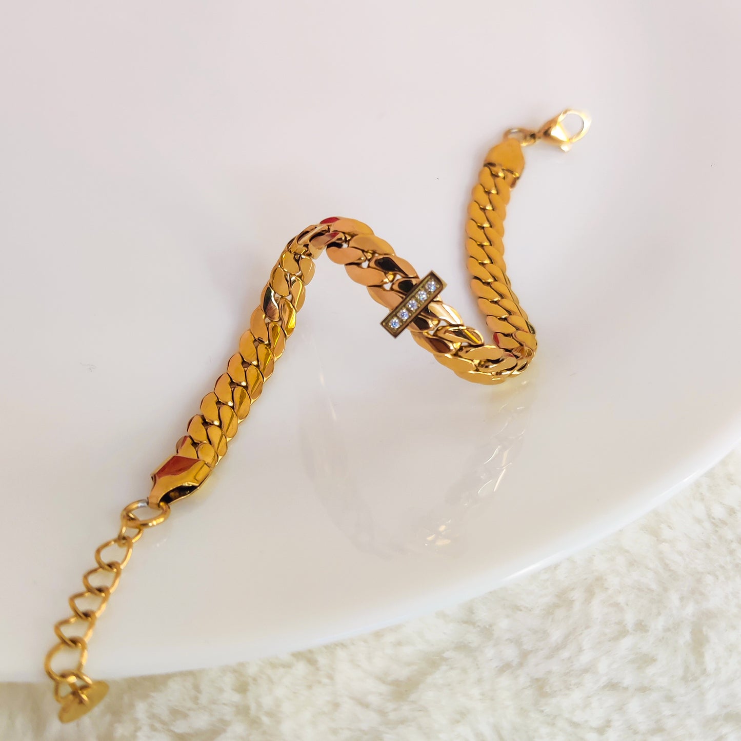 Strikgo Braided Gold Bracelet