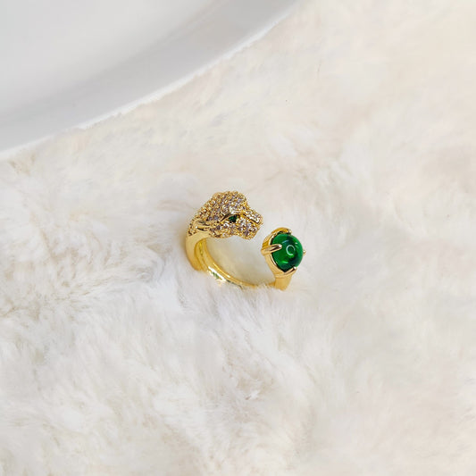 Emerald Gaze Panther Ring