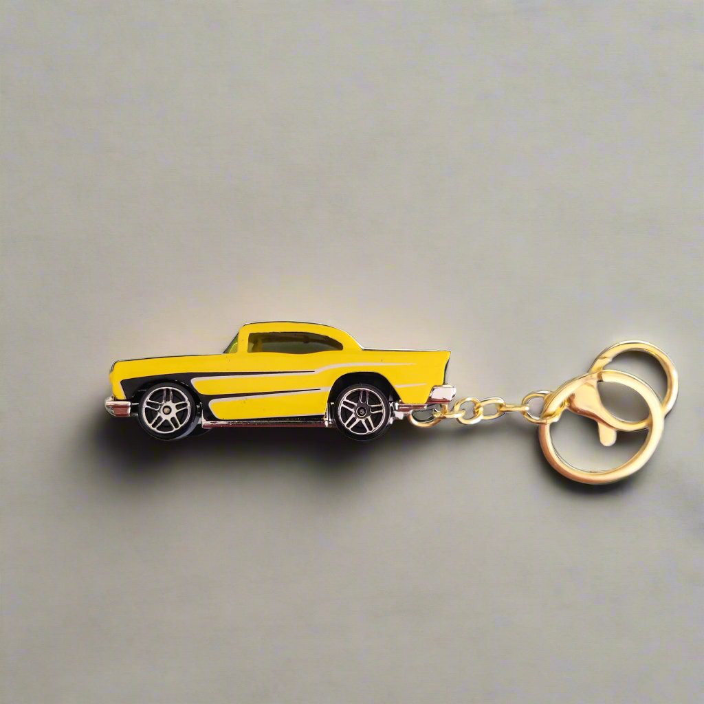 Classic Downtown Countryside Metal Car Keychain