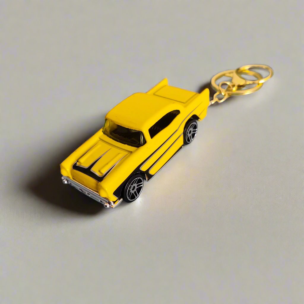 Classic Downtown Countryside Metal Car Keychain