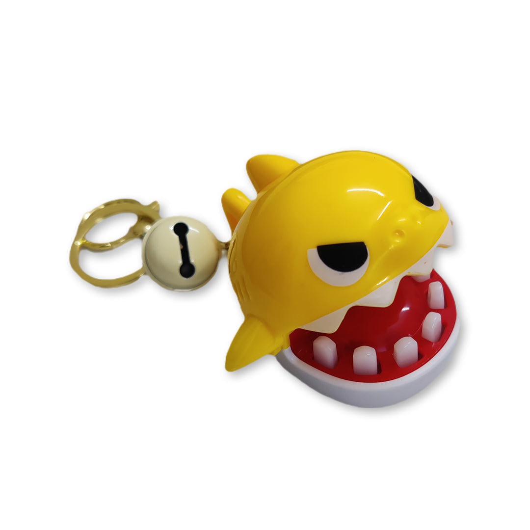 Tricky Finger Trapping Toy Keychain - Fun Shark Bite Keychain for Kids & Adults